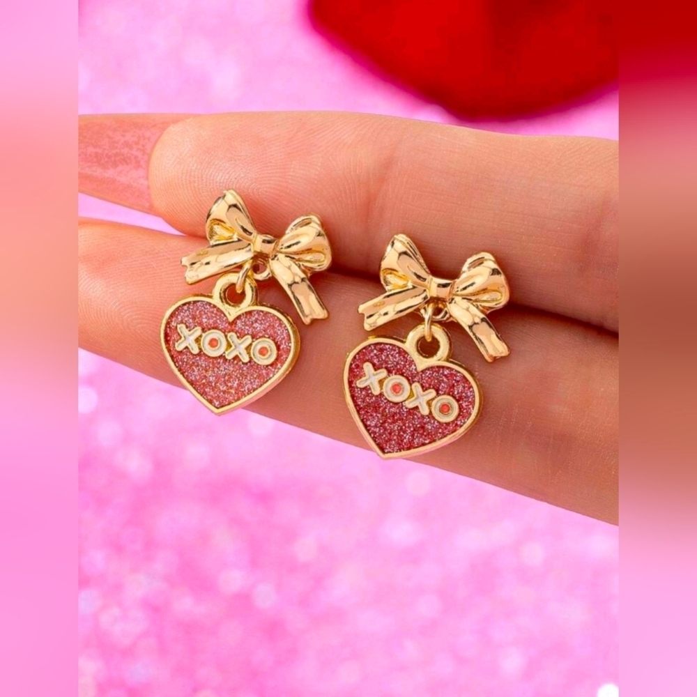 Fashion Jewelry Gold Faux Heart XOXO Bow Stud Earrings